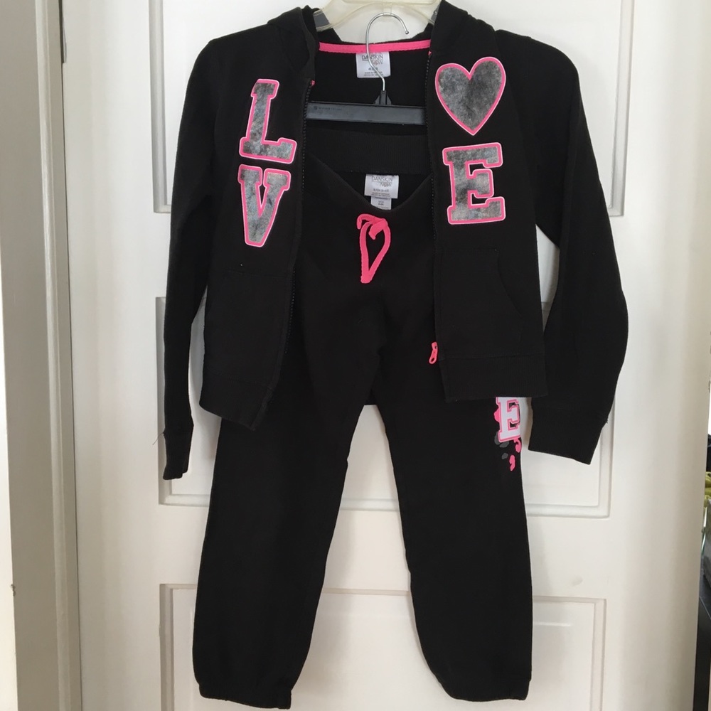 Danskin Now Girls “Love” sweatshirt/pant set